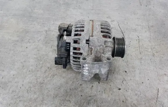 Audi A4 S4 B5 8D Generator/alternator 06B903016P