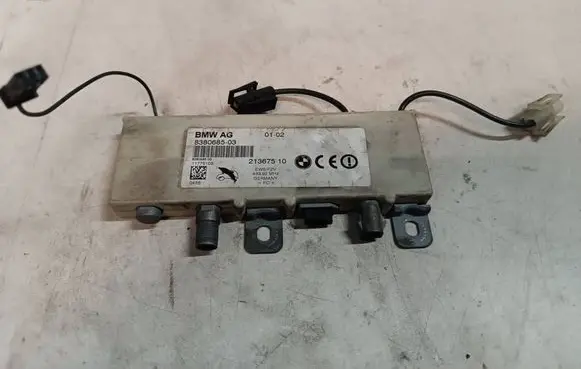BMW 5 E60 E61 Aerial antenna amplifier 8380685
