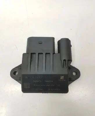 Mercedes-Benz GLE (W166 - C292) Glow plug pre-heat relay A6429007901 E2110021040 15341005241