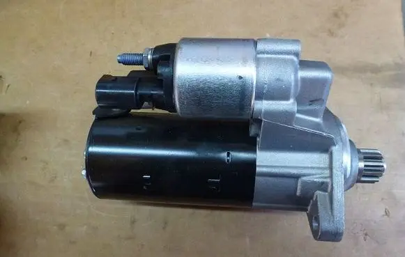 Audi A3 S3 8P Starter motor 0001123044