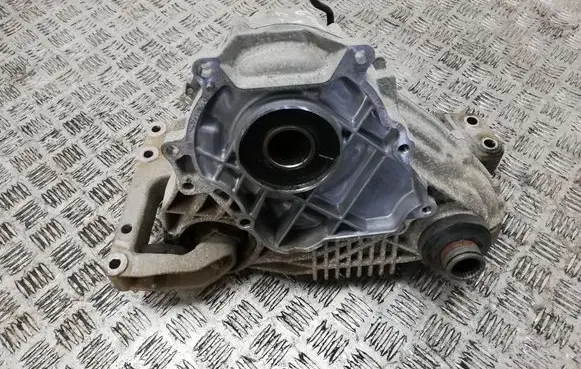 BMW X3 F25 Gearbox transfer box case 7601799 8643153