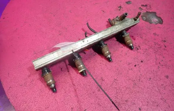 Honda Civic Fuel main line pipe
