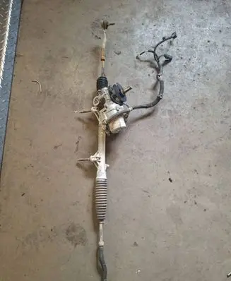 Peugeot 208 I Steering rack 6700002757 Q003TC2074