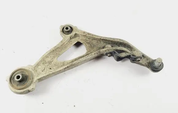 Nissan Pathfinder R52 Front lower control arm/wishbone
