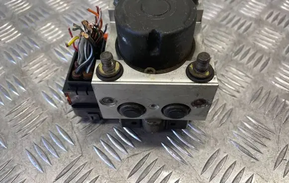 Daihatsu YRV ABS Pump 4451097401 8954097401