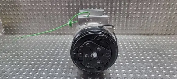 Volvo S70 V70 V70 XC Air conditioning (A/C) compressor (pump) S14502365 8708581