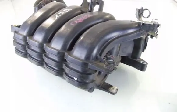 Toyota Yaris Intake manifold