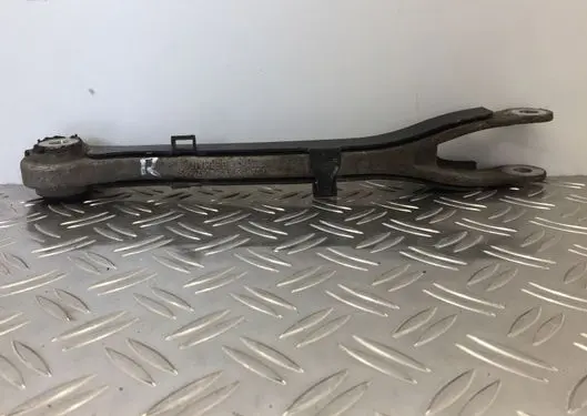 Mercedes-Benz C W204 Rear control arm A2043520605 2043520605