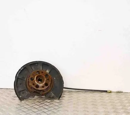 Mercedes-Benz E W212 Rear wheel hub A2124200185
