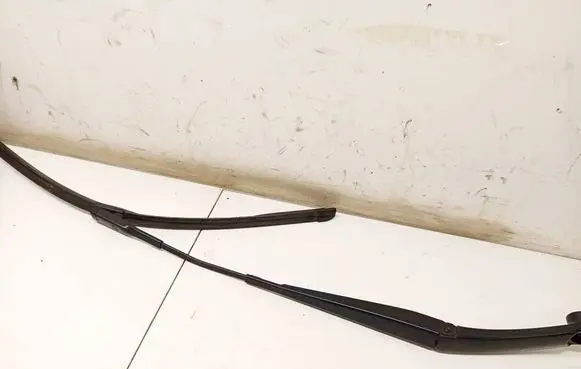 Hyundai Tucson IV NX4 Front wiper blade arm NX4DR