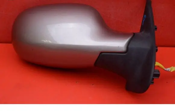 Nissan Micra Front door electric wing mirror 021031