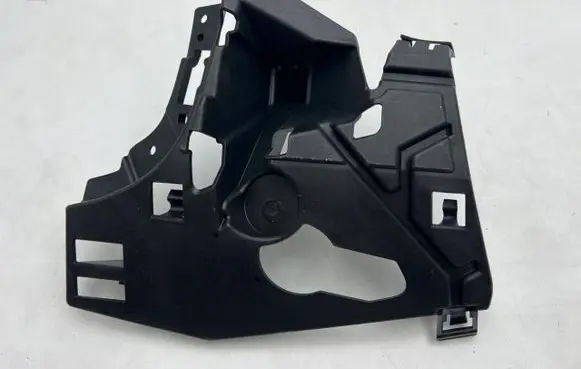 Volvo XC60 Front bumper mounting bracket 31425173