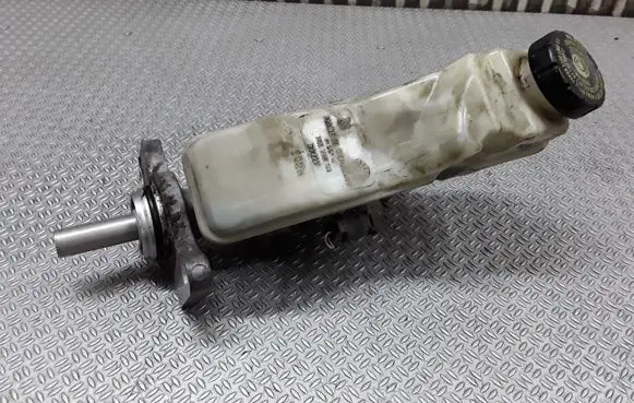 Toyota Corolla E120 E130 Master brake cylinder 74471251