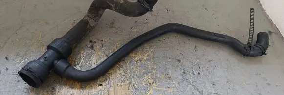 Audi A4 S4 B5 8D Engine coolant pipe/hose 8D0121055f