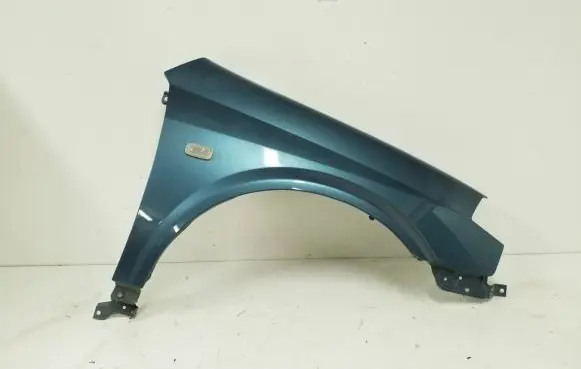Nissan Primera Fender