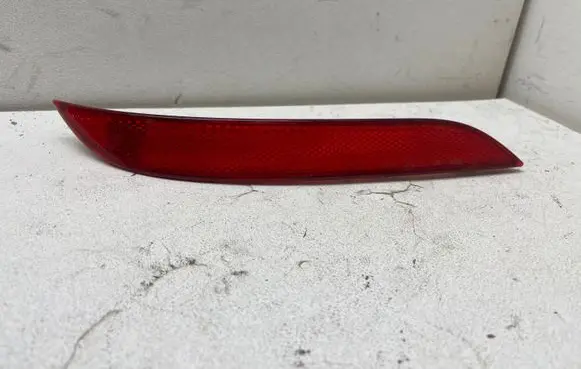 BMW 5 E60 E61 Rear tail light reflector 6915040