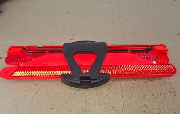 Mercedes-Benz C W204 Emergency warning sign A2048900197