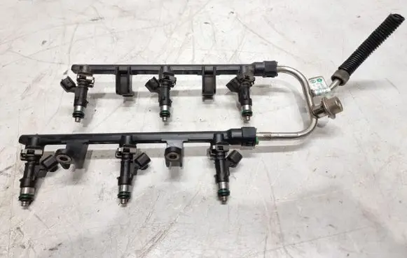 Fuel injectors set