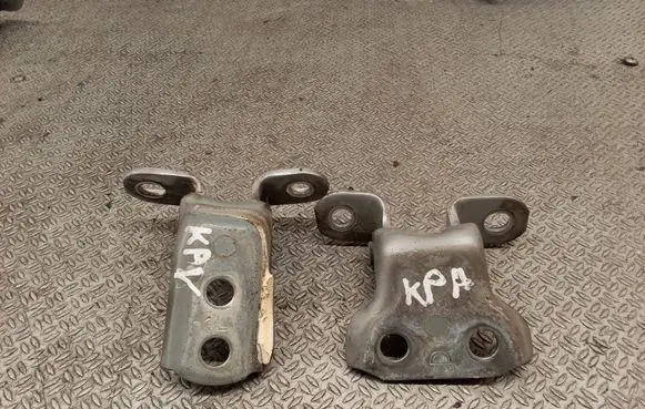 Lexus IS 220D-250-350 Front door hinge set 