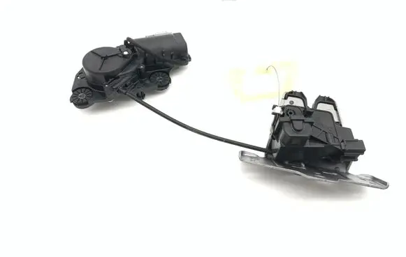 Volvo S90, V90 Tailgate/trunk/boot lock/catch/latch 31675410