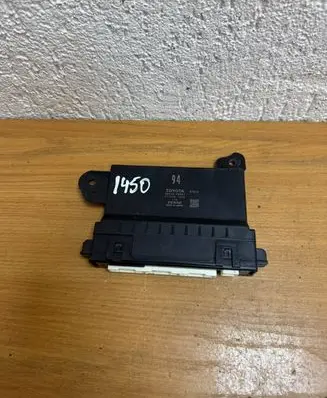 Lexus RX 450H Other control units/modules 8865048D01