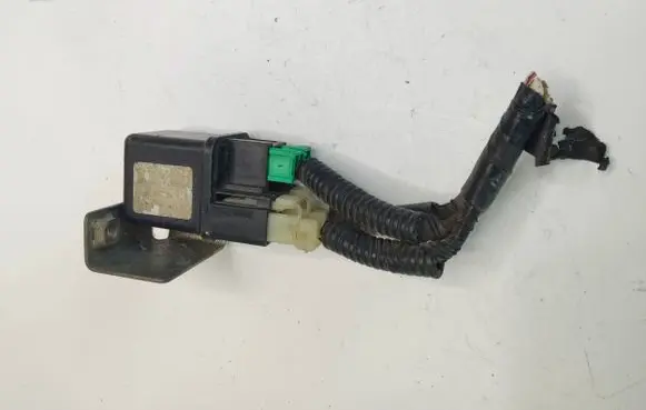 Nissan Patrol Y61 Glow plug pre-heat relay 25230