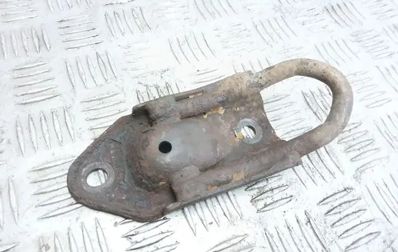 Toyota Corolla Verso AR10 Towing hook eye 