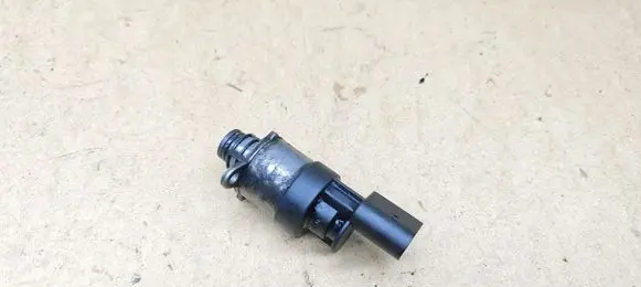 BMW 3 E90 E91 Fuel pressure regulator 