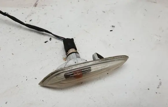 BMW 7 E65 E66 Front fender indicator light 2C808