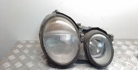 Mercedes-Benz CLK A208 C208 Headlight/headlamp