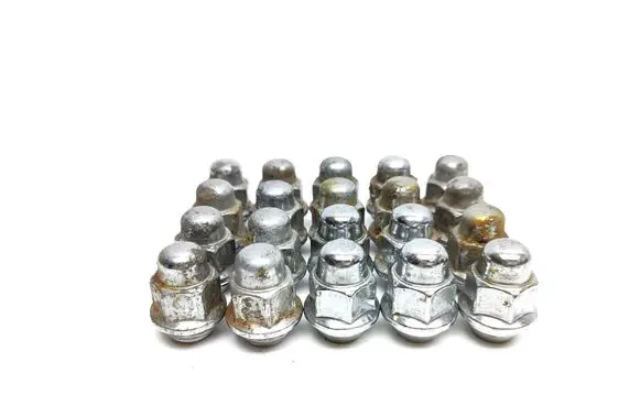 KIA Sorento Nuts/bolts 