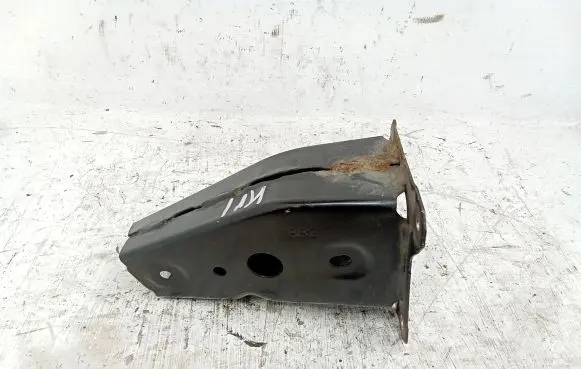 Mazda 3 III Front bumper shock/impact absorber 