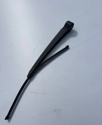 Skoda Octavia Mk2 (1Z) Front wiper blade arm PA4204