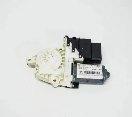 Seat Altea XL Rear door window regulator motor 5P0839401