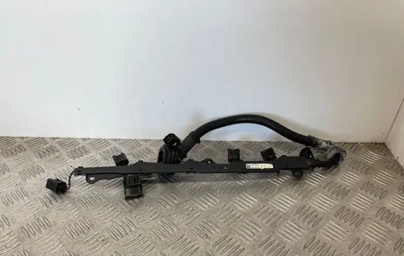 BMW 5 F10 F11 Fuel injector wires 7809680