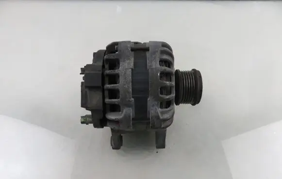 Dacia Dokker Generator/alternator 231002949R