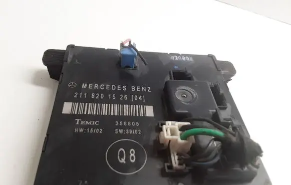 Mercedes-Benz E W211 Door control unit/module 2118201526
