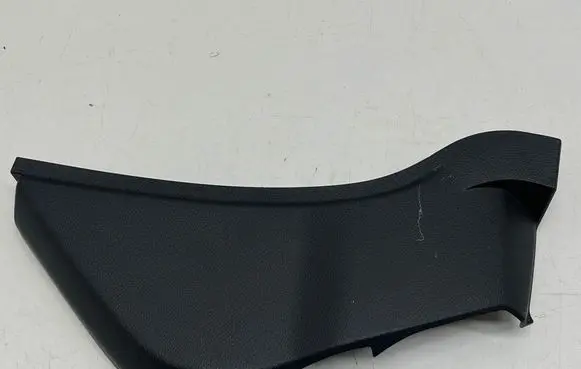 Dashboard side end trim
