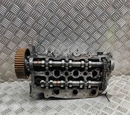 Land Rover Discovery 3 - LR3 Engine head 4R8Q6C032AA
