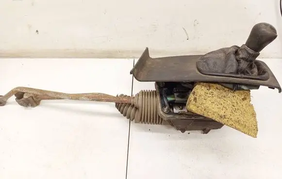 Audi A6 S6 C5 4B Gear shifter/selector 8D0711025G