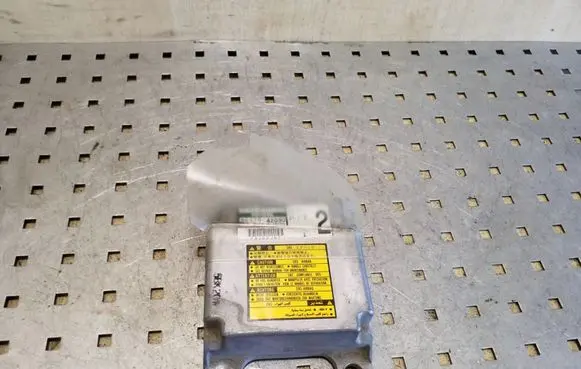 Toyota RAV 4 (XA20) Airbag control unit/module 8917042090