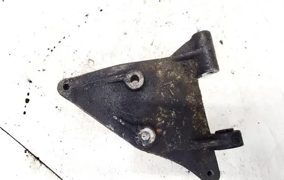 Audi A6 S6 C5 4B Engine mounting bracket