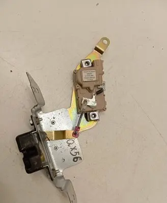 Infiniti QX56 Tailgate window lock/catch/latch 905587S600 00226 1891444A