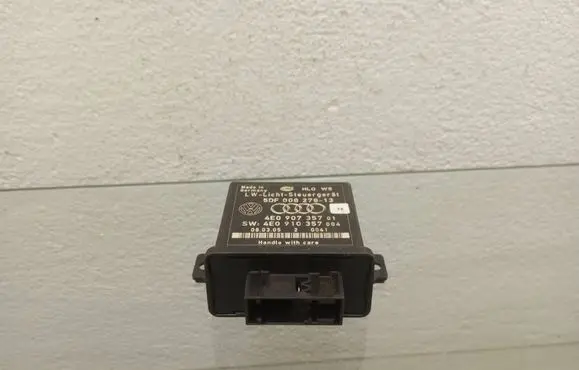 Audi A8 S8 D3 4E Light module LCM 4E0910357 5DF00827813 4E0907357