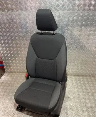 Toyota Yaris XP210 Front driver seat PK17148