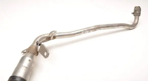 Volvo S60 Fuel tank filler neck pipe 32142563