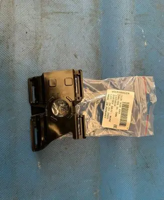 Volkswagen PASSAT B9 Front parking sensor holder (PDC) 3J0919493