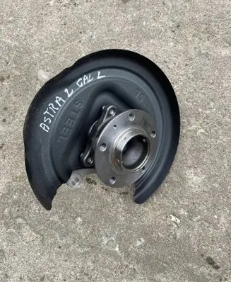 Opel Astra L Rear wheel hub 9820098380