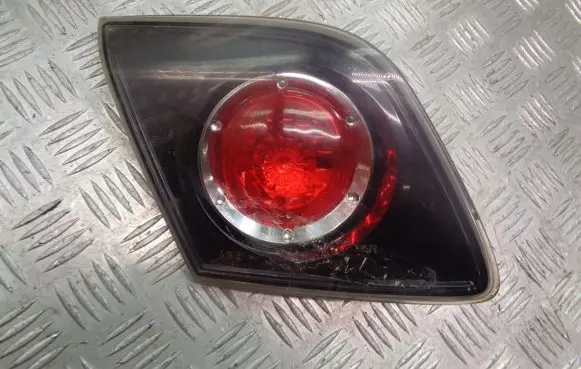 Mazda 3 I Tailgate rear/tail lights