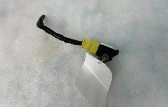 Nissan Juke I F15 Airbag deployment crash/impact sensor 988303JA0A